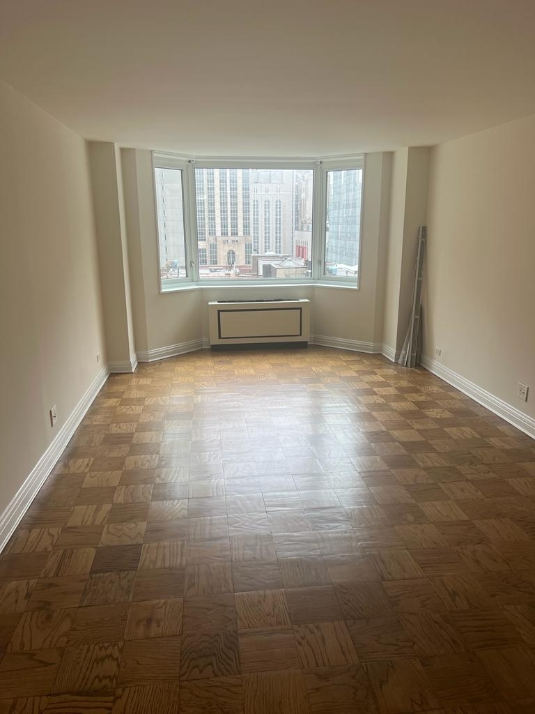 East 71st Street - Photo 3