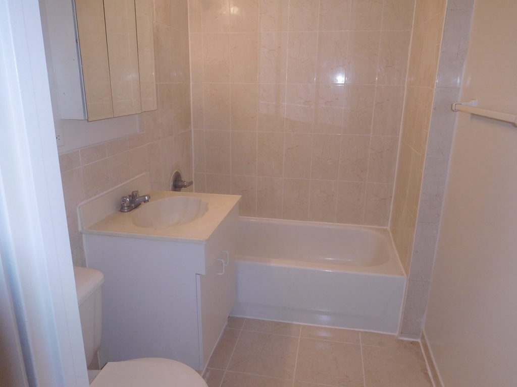 137-02 Northern Blvd Flushing NY 11354 - Photo 5
