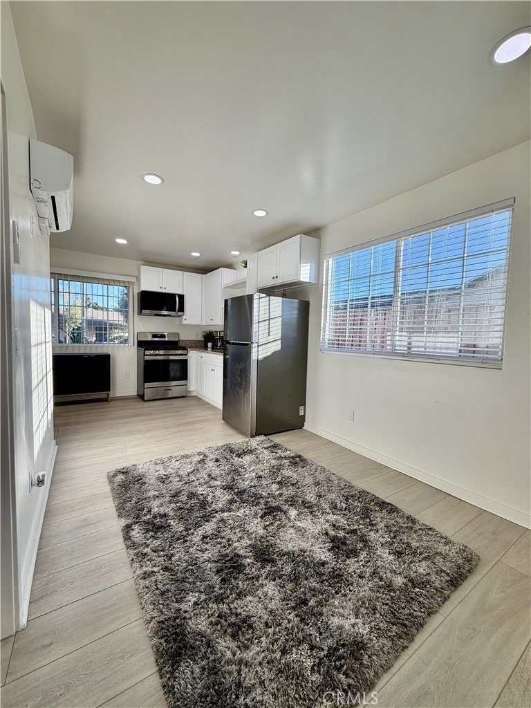 13921 Rex Street - Photo 0