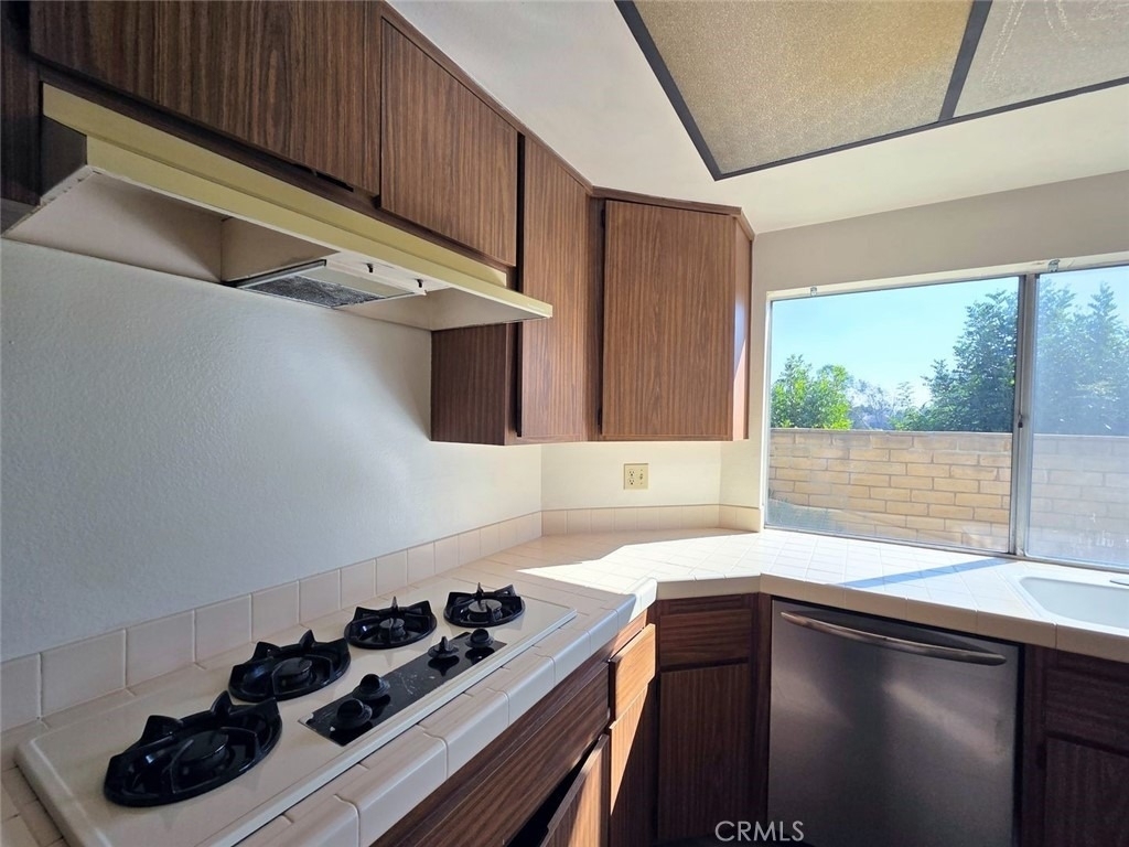 1403 Loma Road - Photo 11