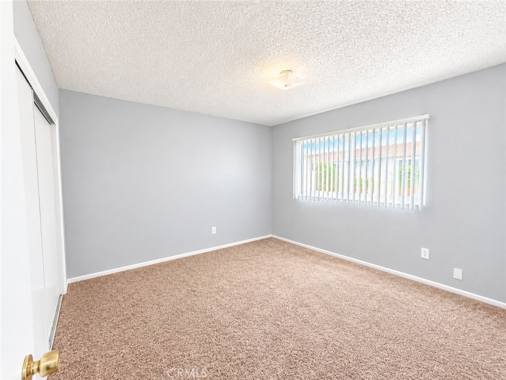 5050 Linden Avenue - Photo 10