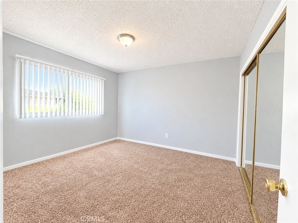 5050 Linden Avenue - Photo 8