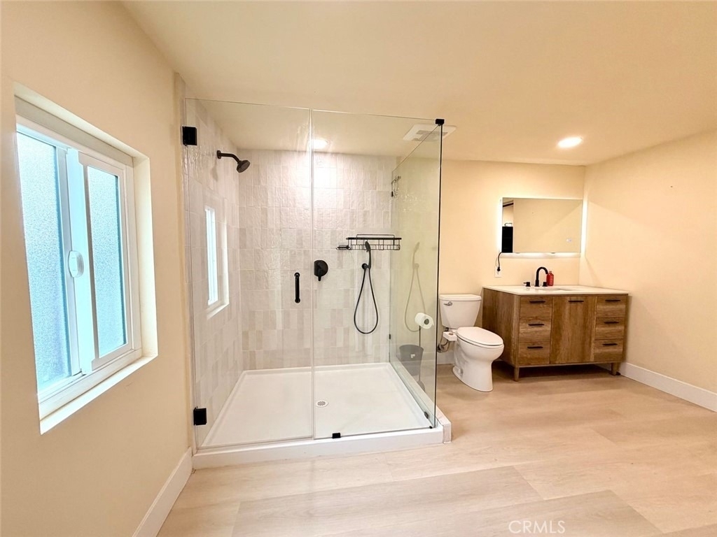 2245 Pine Avenue - Photo 18