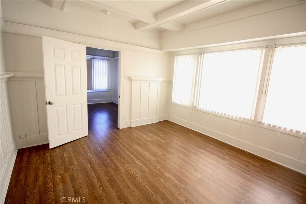 458 W Vernon Avenue - Photo 1