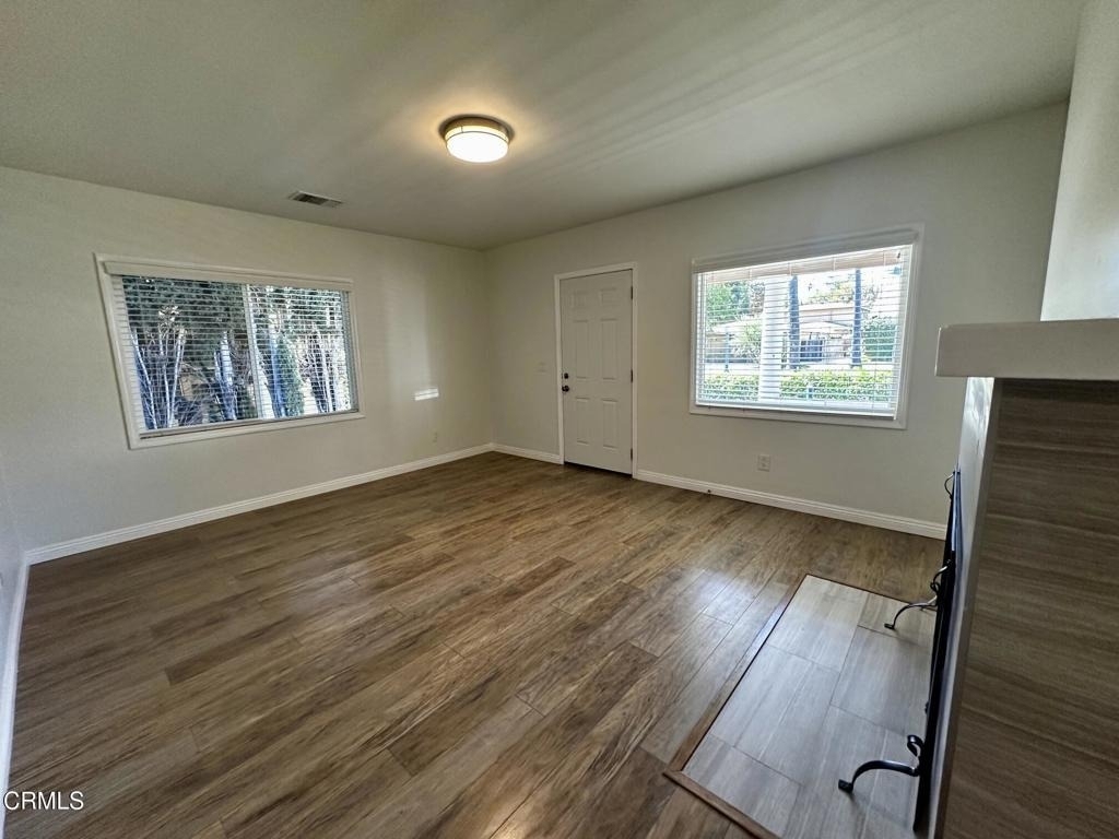 730 N Bushnell Avenue - Photo 3