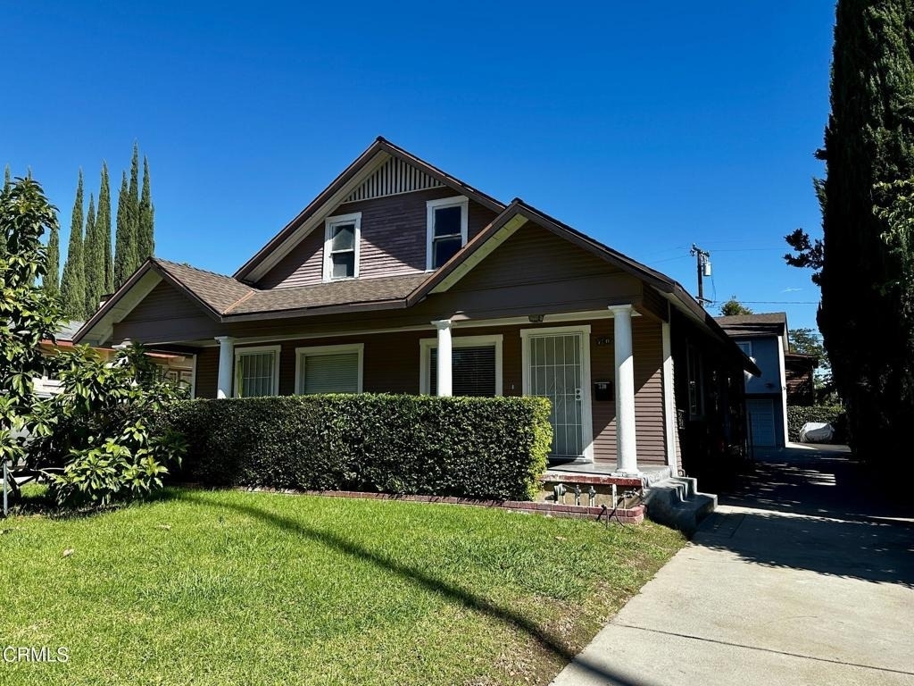 730 N Bushnell Avenue - Photo 0