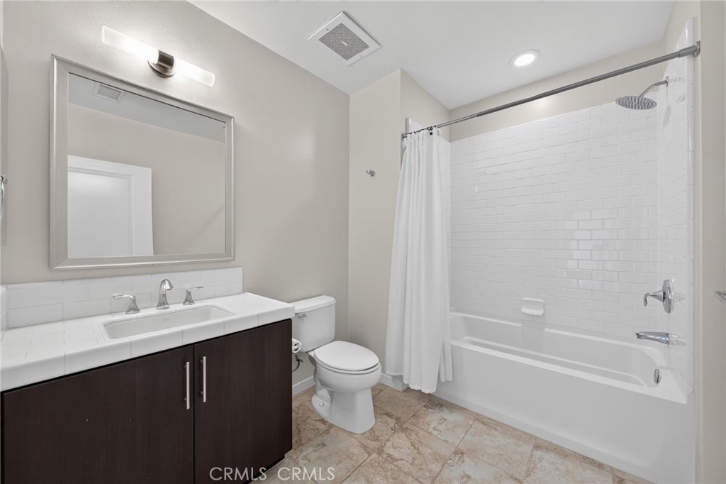 21 Gramercy - Photo 20