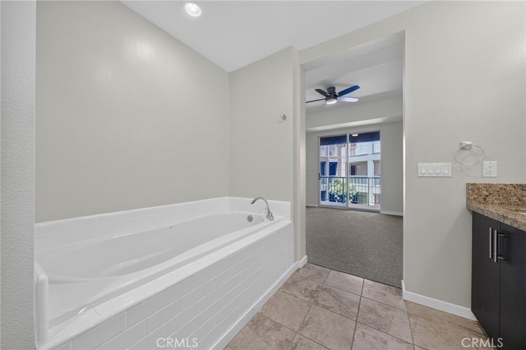 21 Gramercy - Photo 16