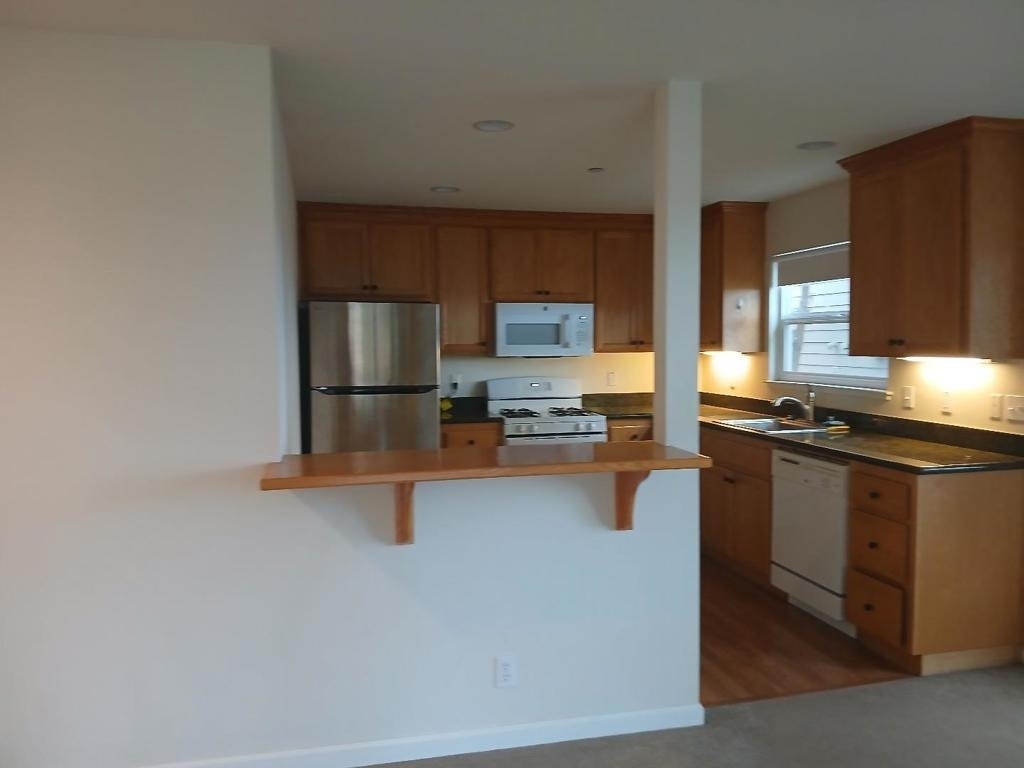 406 Coronado Street - Photo 5