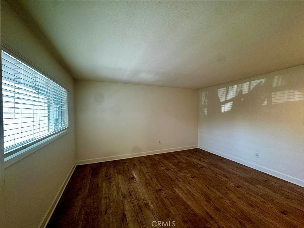 970 Glenneyre Street - Photo 11