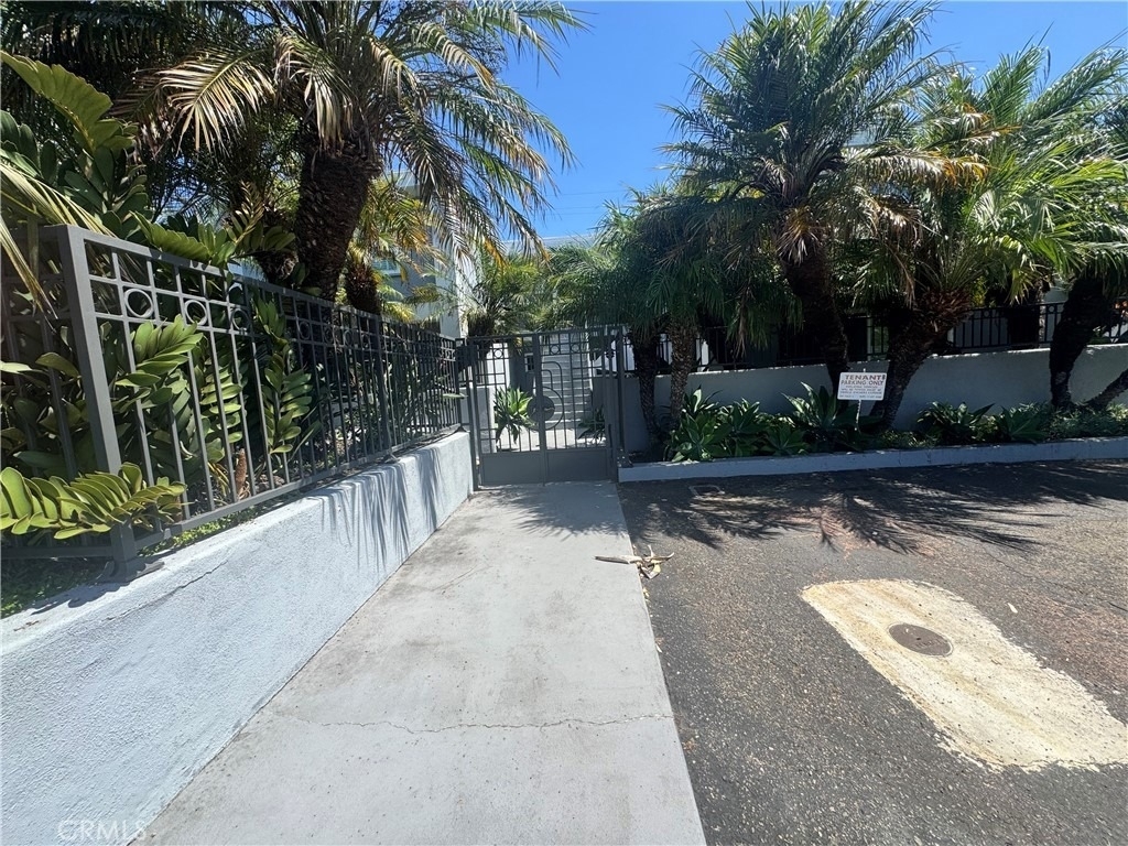 970 Glenneyre Street - Photo 2
