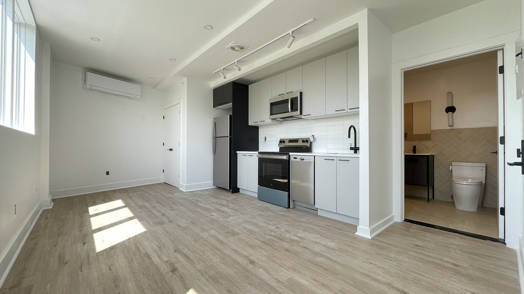 129 McDonald Ave 11218 - Photo 0