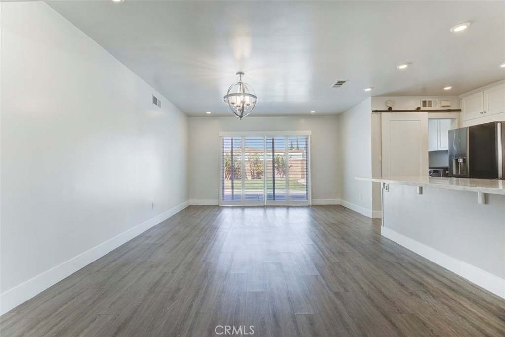 16733 Sunburst - Photo 8