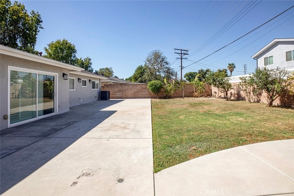 16733 Sunburst - Photo 30