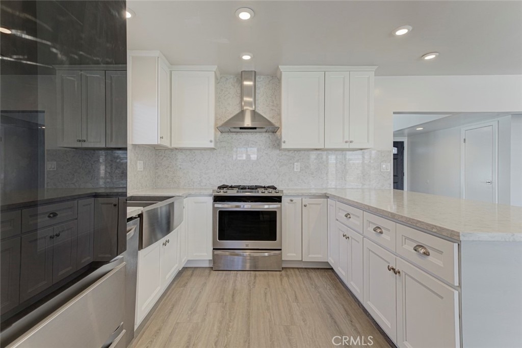 16733 Sunburst - Photo 12