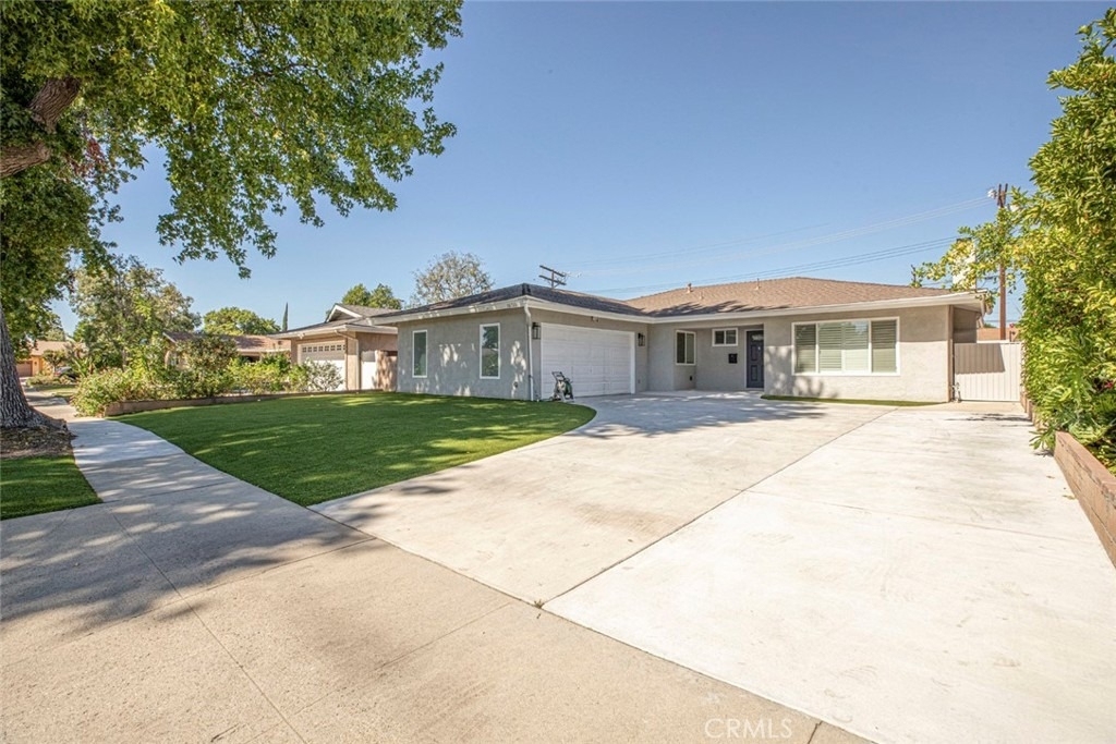 16733 Sunburst - Photo 2