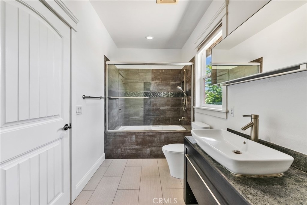 1590 Locust - Photo 21