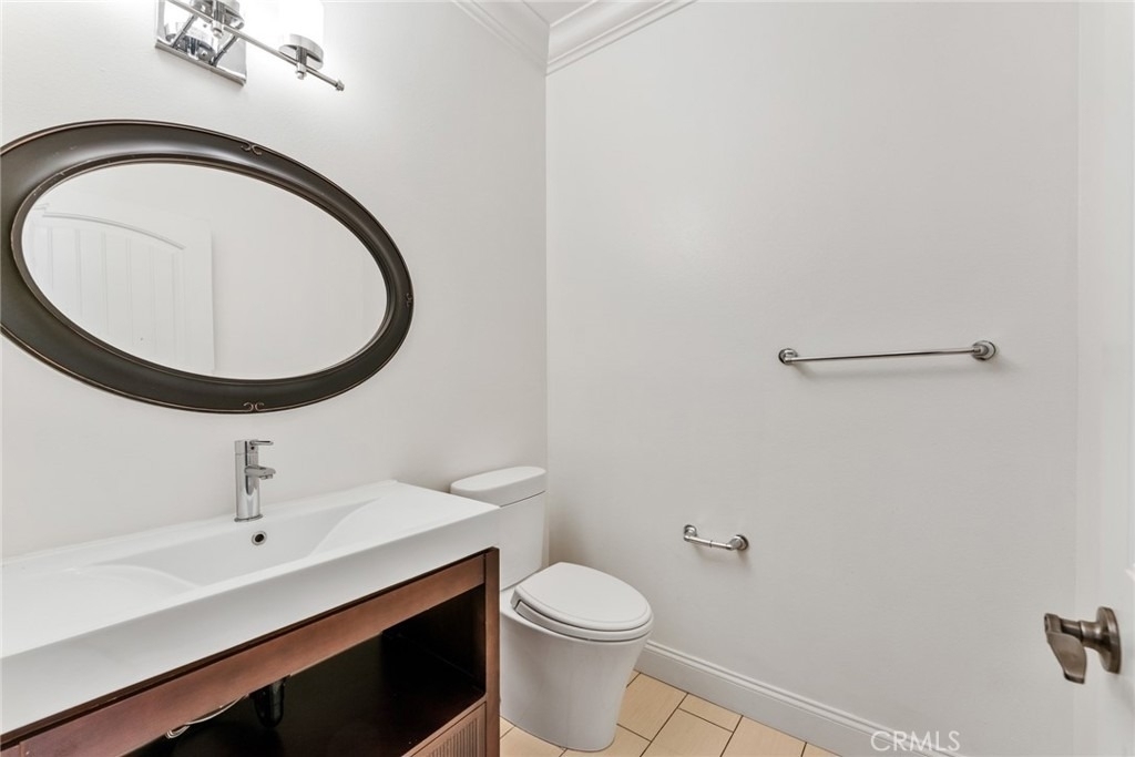 1590 Locust - Photo 9