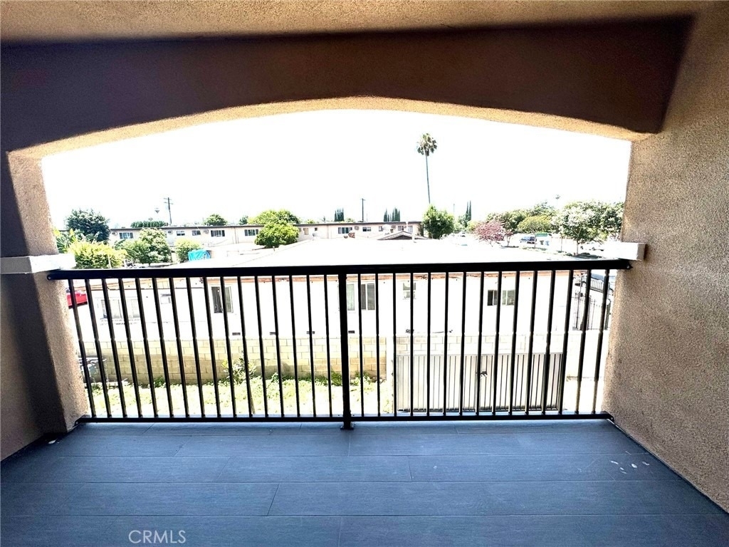 15616 Amar Road - Photo 20