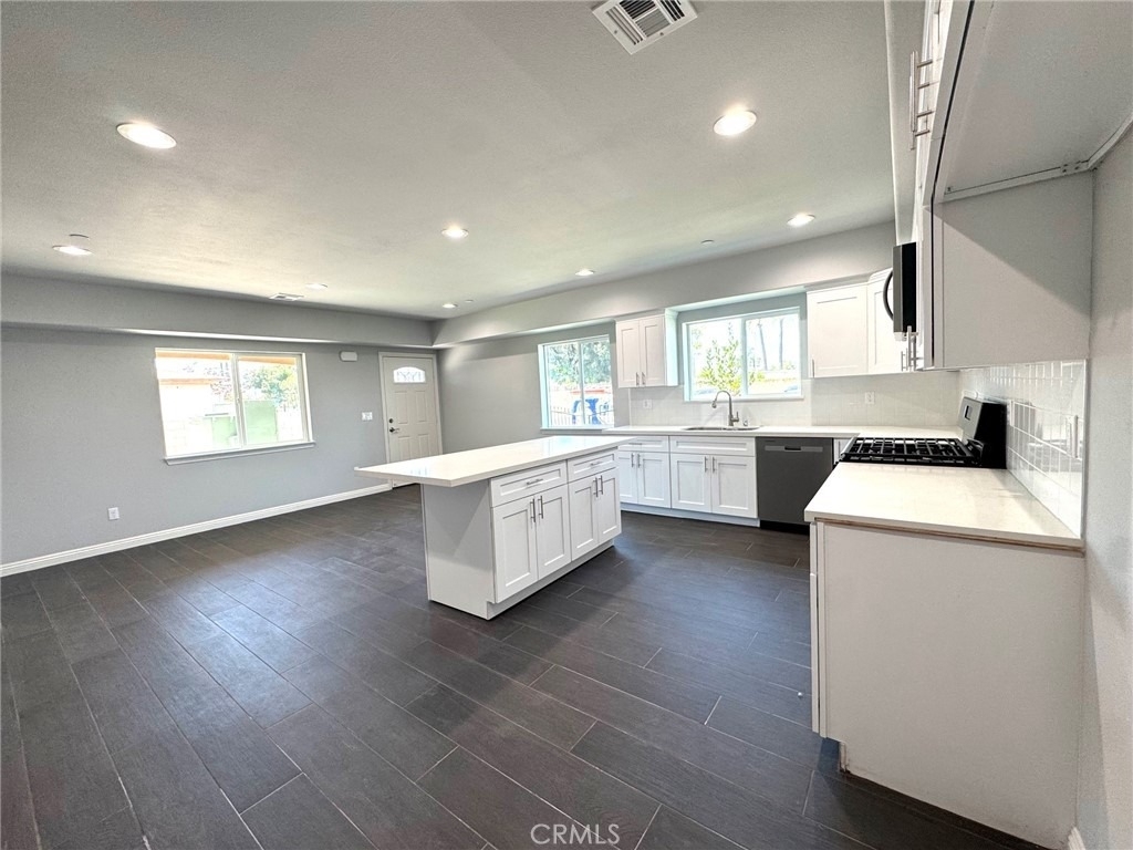 15616 Amar Road - Photo 19