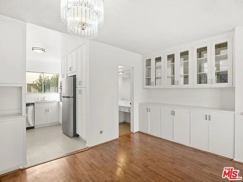 1481 Reeves Street - Photo 2