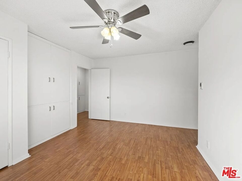 1481 Reeves Street - Photo 14