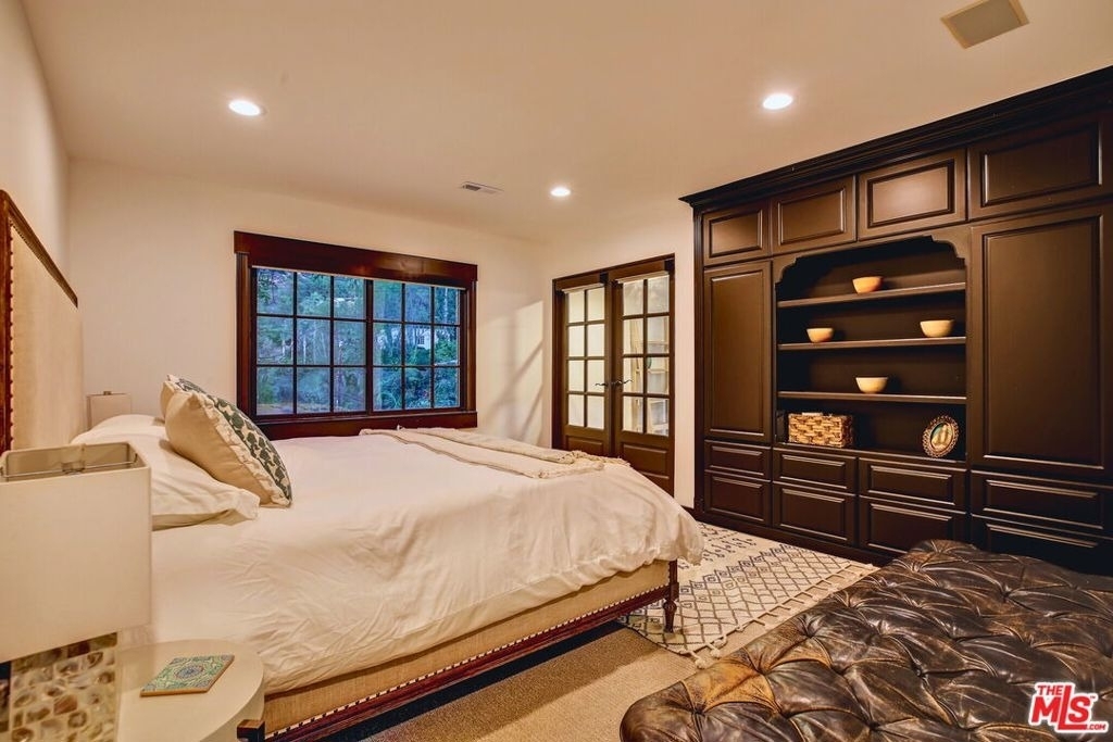 2570 Nichols Canyon Road - Photo 25