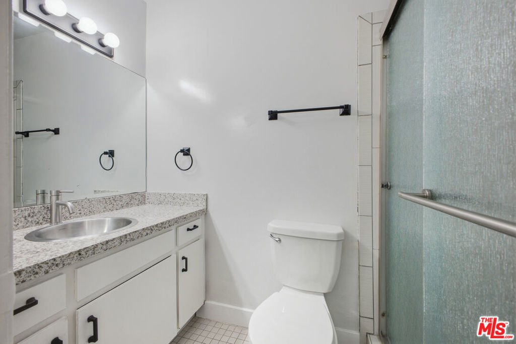 1353 S Carmelina Avenue - Photo 5