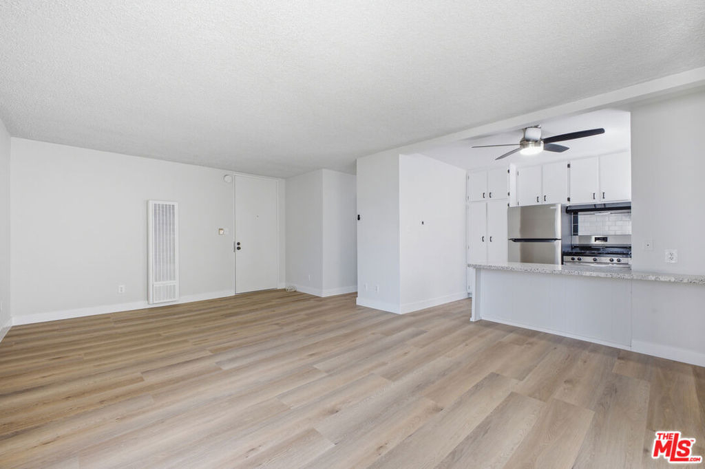 1353 S Carmelina Avenue - Photo 4