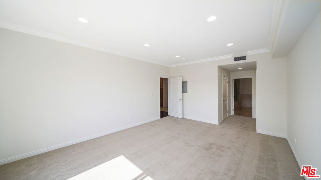 9401 Alcott Street - Photo 23