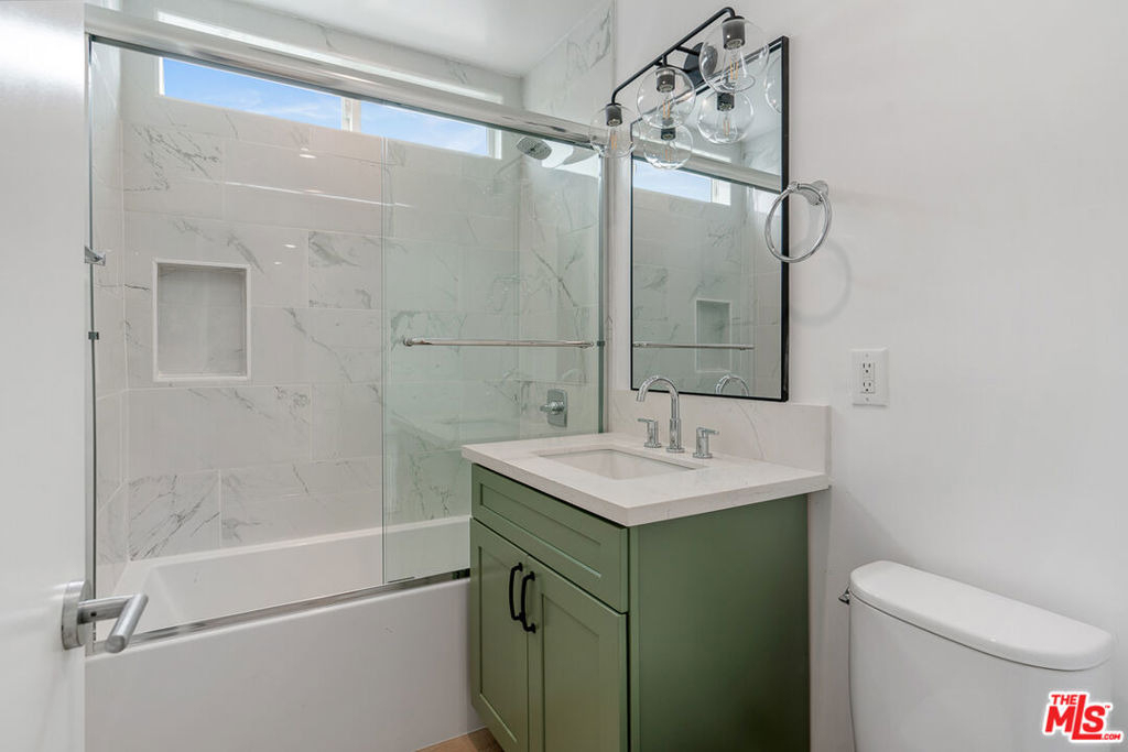144 N Swall Drive - Photo 5