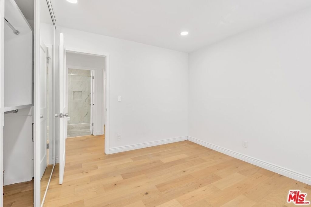 409 Burchett Street - Photo 8