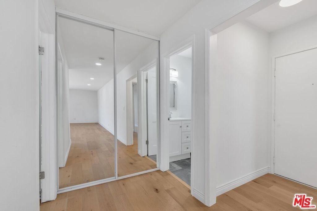 409 Burchett Street - Photo 11
