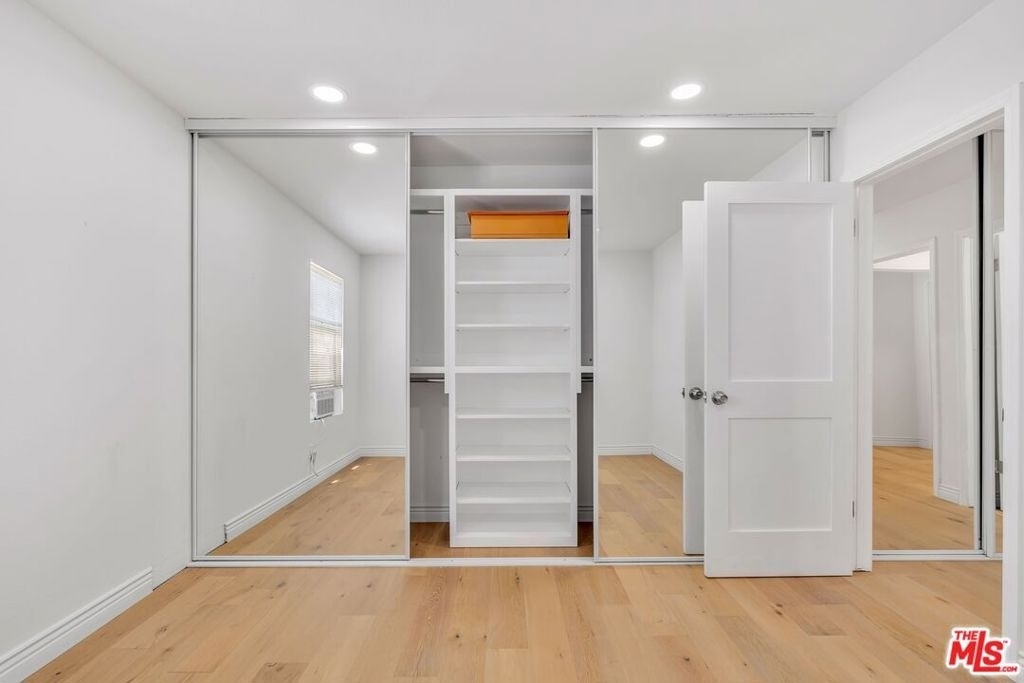409 Burchett Street - Photo 9