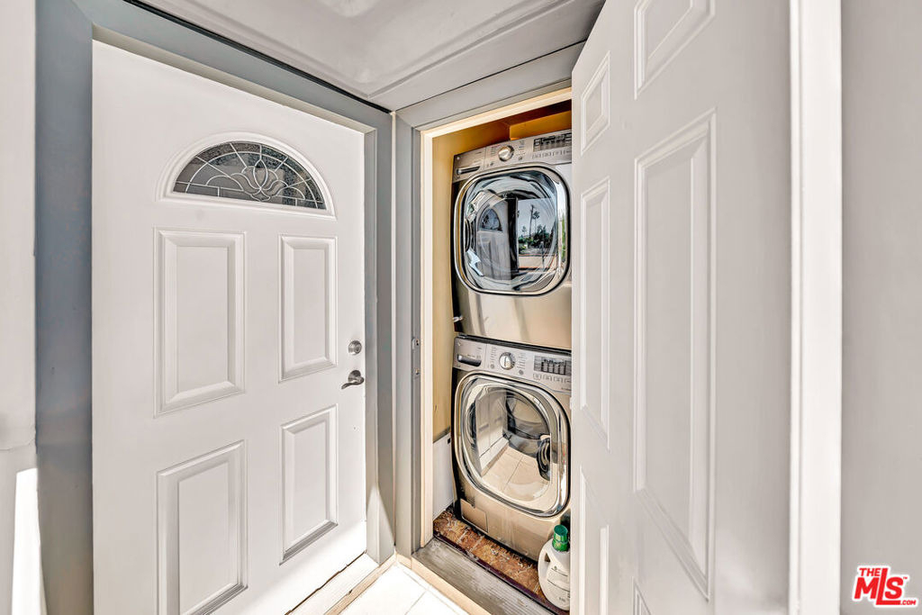 3242 Hutchison Avenue - Photo 8