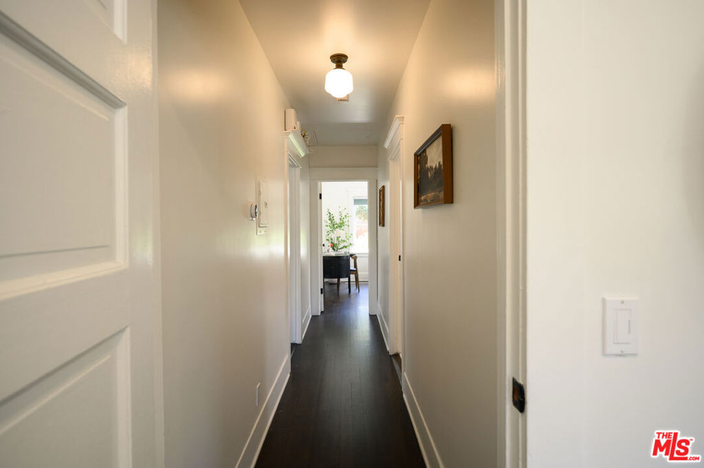 2238 W 28th Street - Photo 17