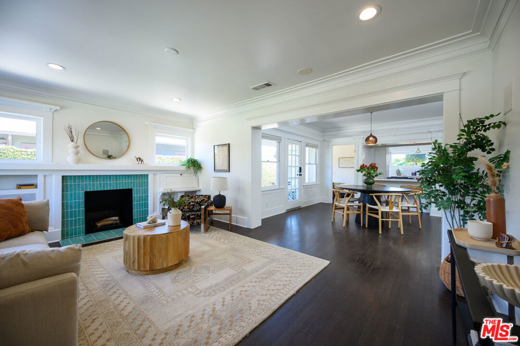 2238 W 28th Street - Photo 4