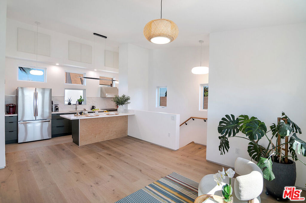 4438 W 60th Street - Photo 11