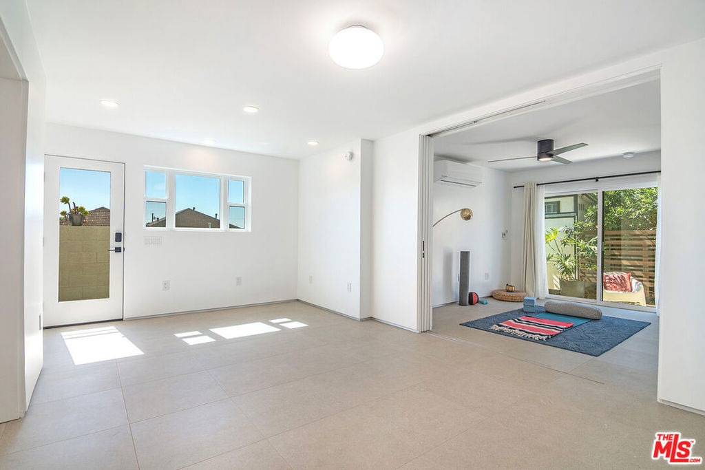 4438 W 60th Street - Photo 2