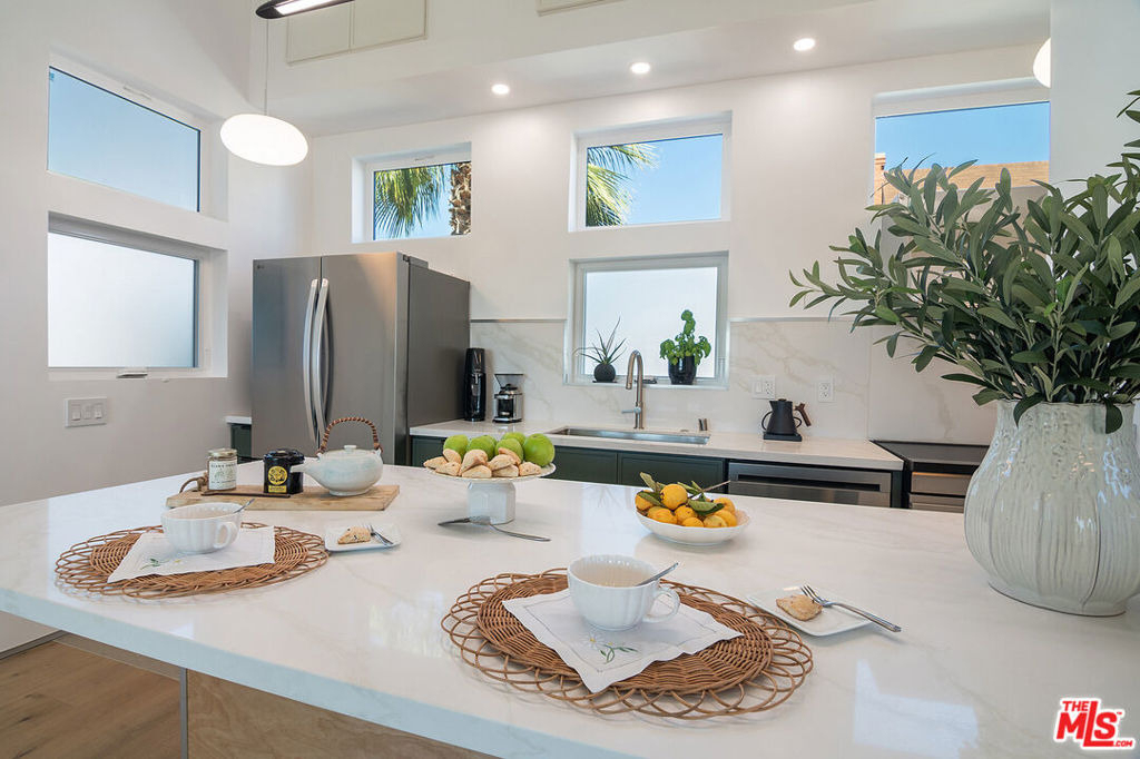4438 W 60th Street - Photo 15