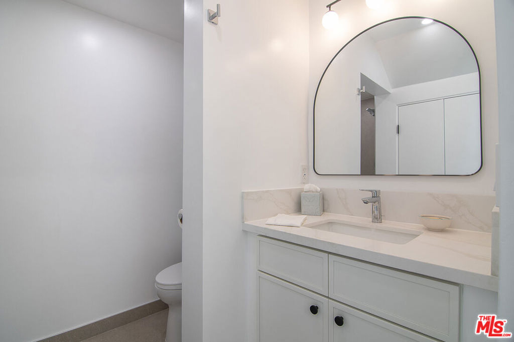 4438 W 60th Street - Photo 5