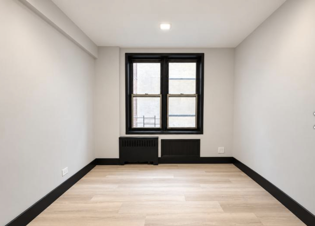 358 East 58th Street - Photo 2