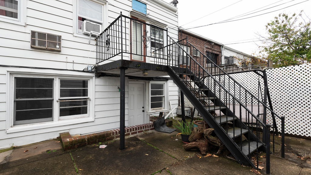 623 Ave Y 11235 - Photo 6