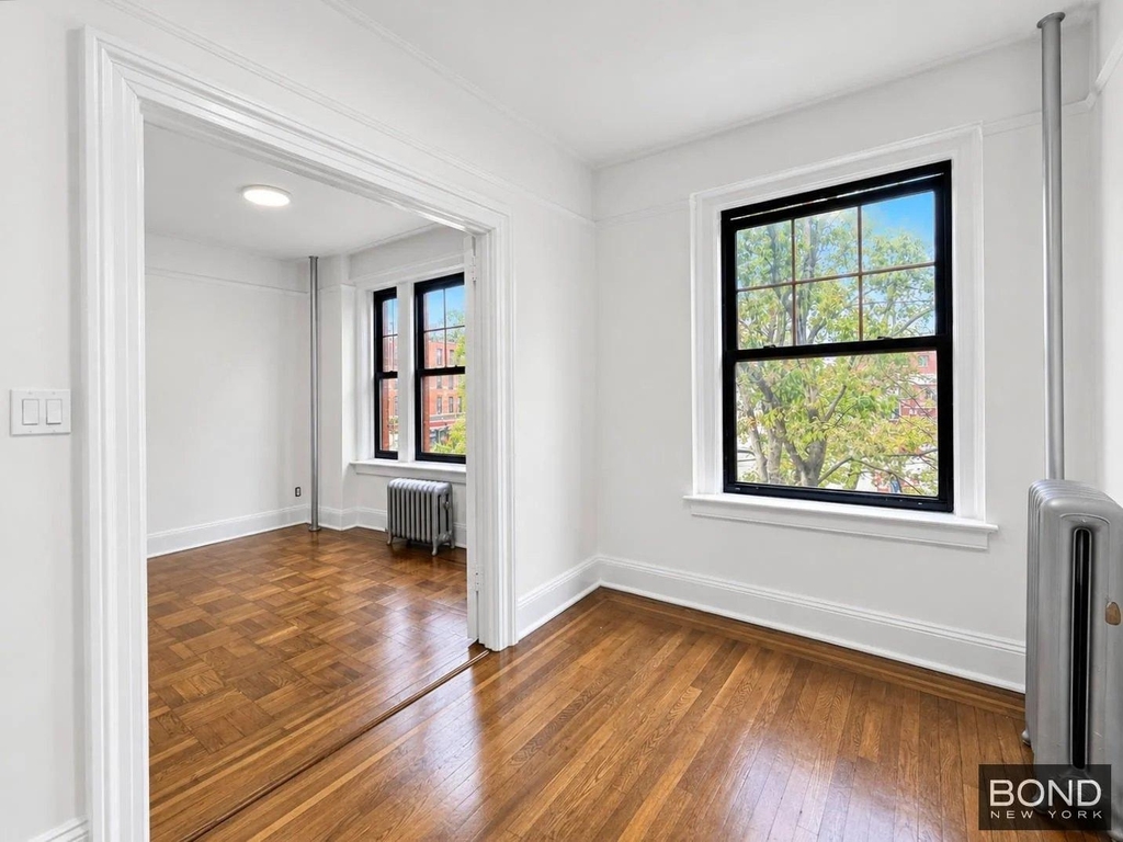 West 11th Street - Photo 2