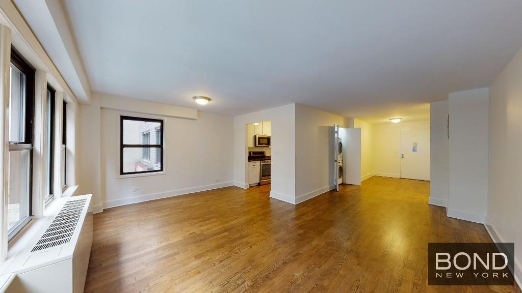 East 63rd Street - Photo 0