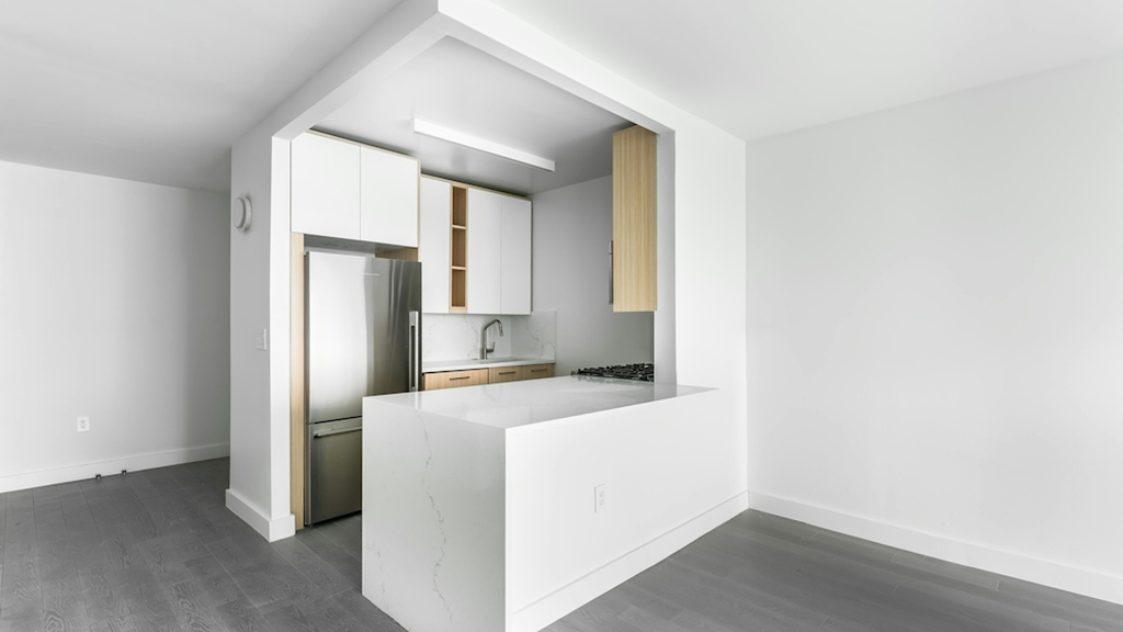 101 West End Ave 10023 - Photo 2