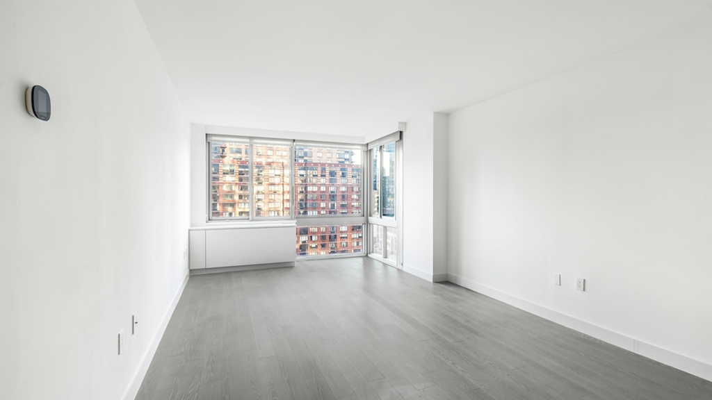 101 West End Ave 10023 - Photo 4