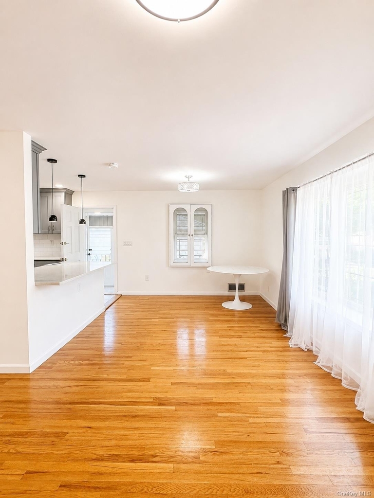 5708 260th Street - Photo 3