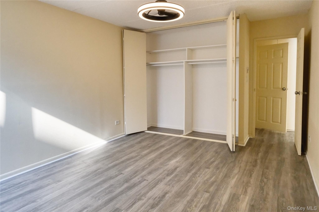 136-35 Maple Avenue - Photo 5