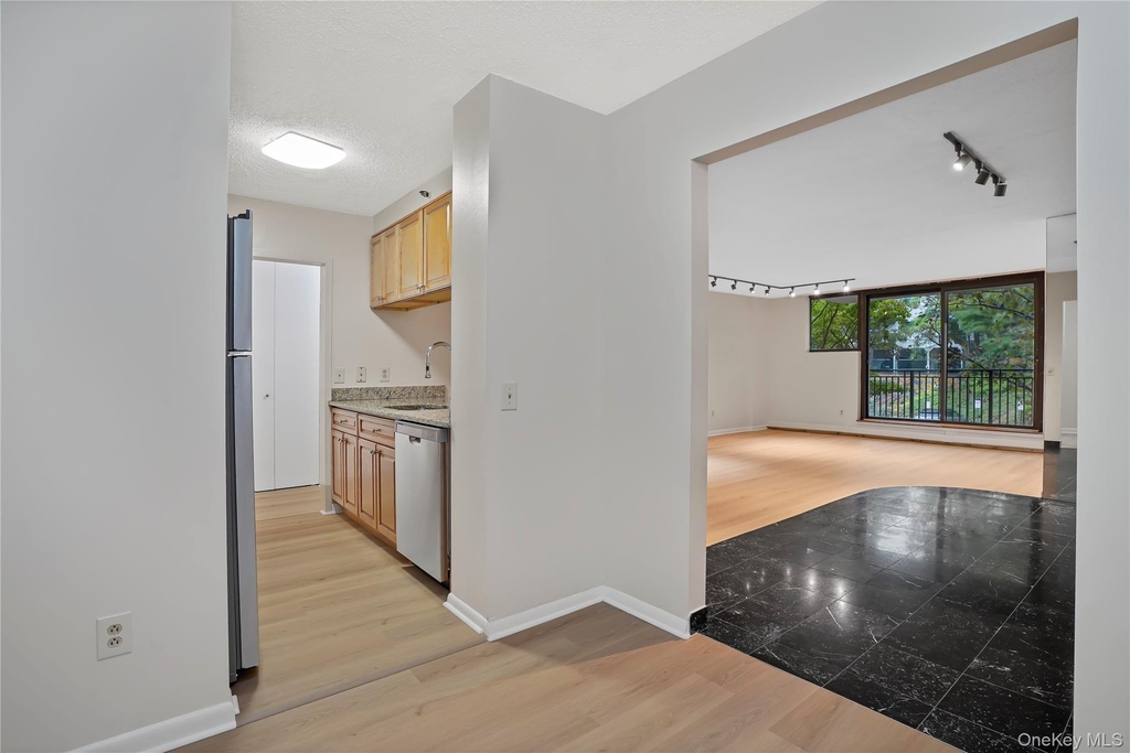 25 Rockledge Avenue - Photo 10